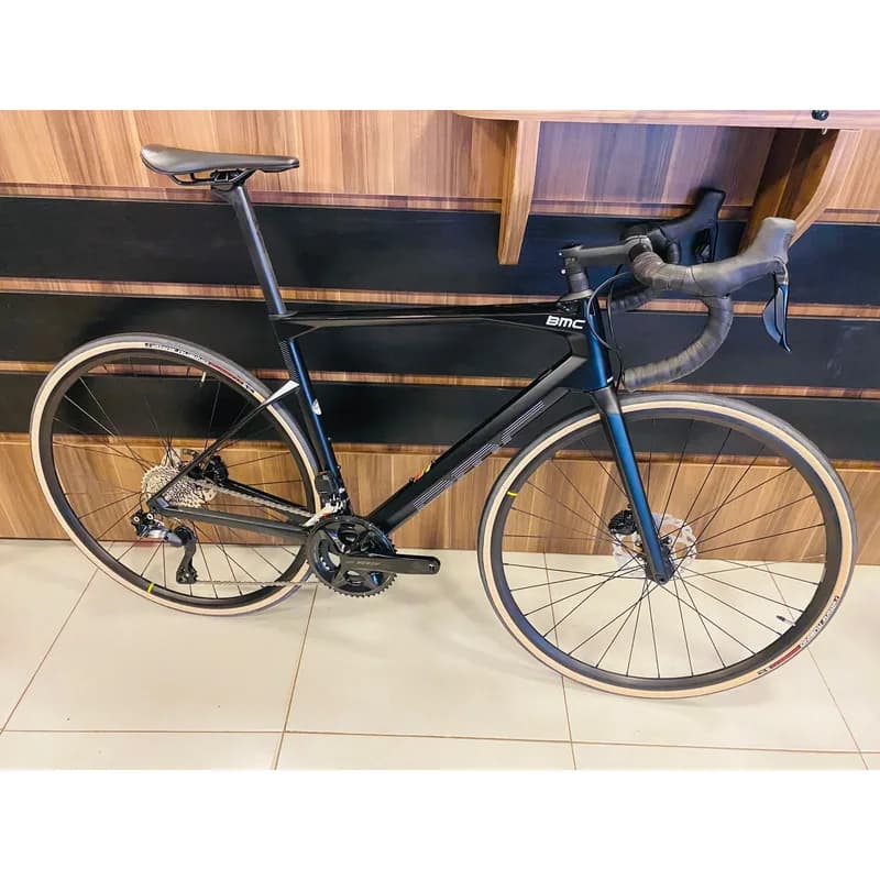 BIKE 700 BMC R.MACHINE FIVE 105 DI2